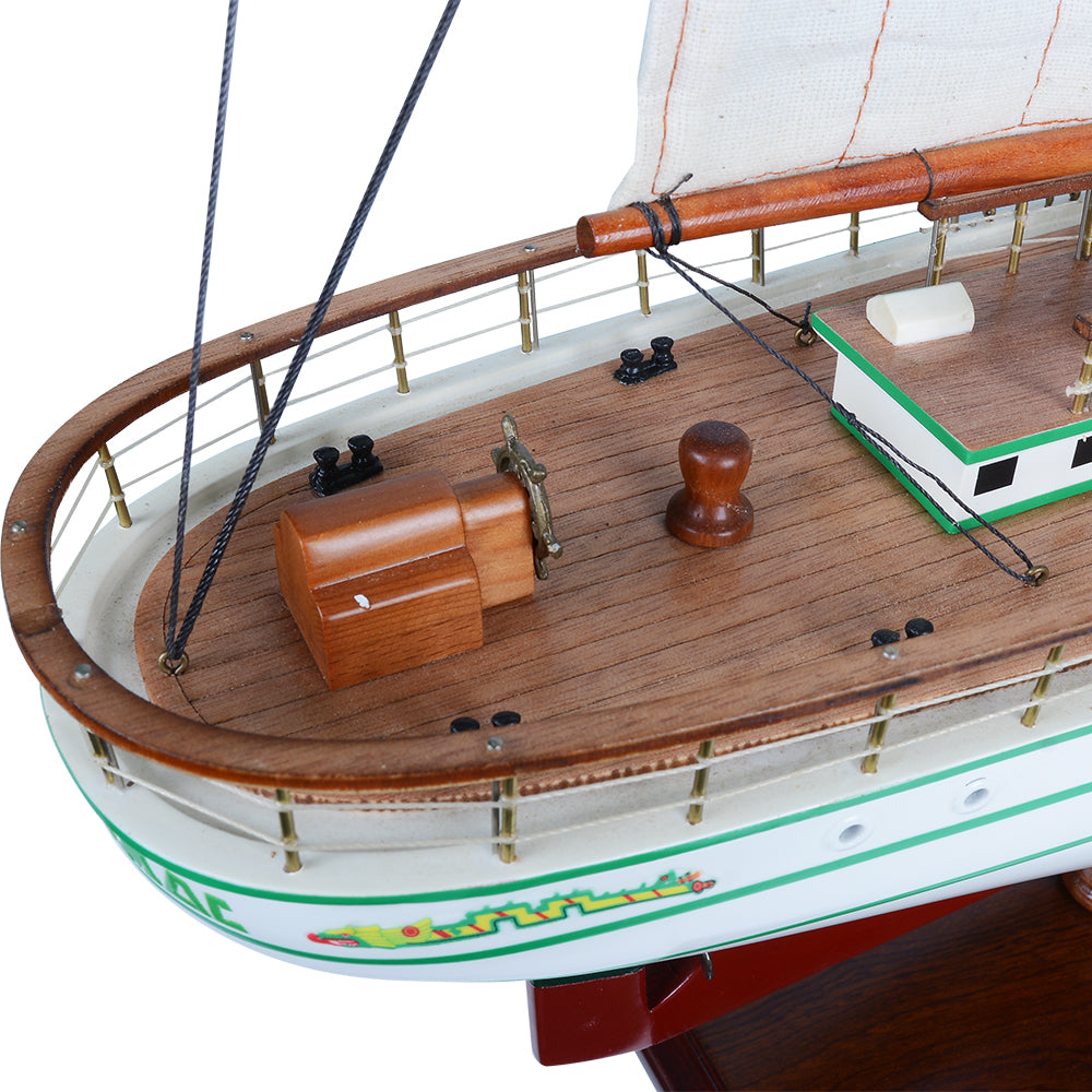 Cuauhtemoc Large (curved sails)