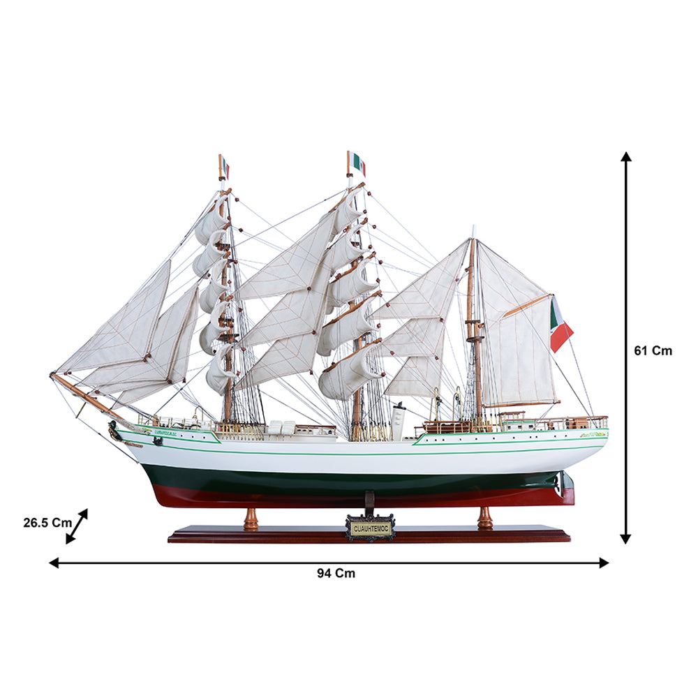 Cuauhtemoc Large (curved sails)