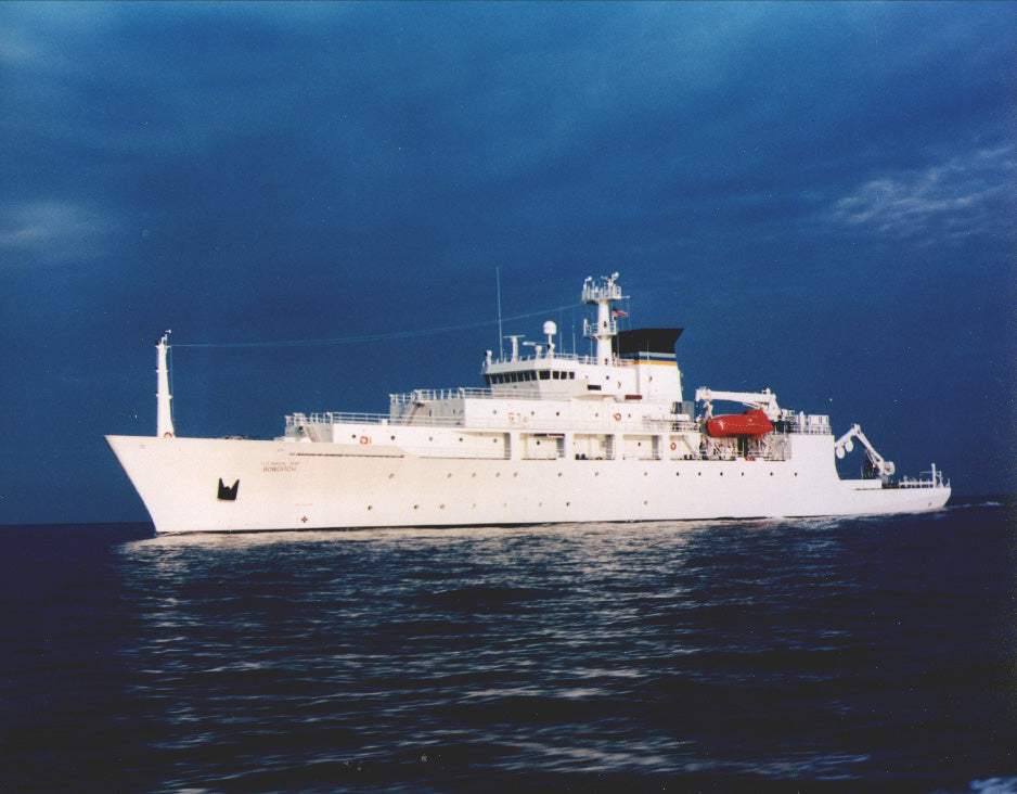 USNS Bowditch (T-AGS-62) 36 Inches Ship Model