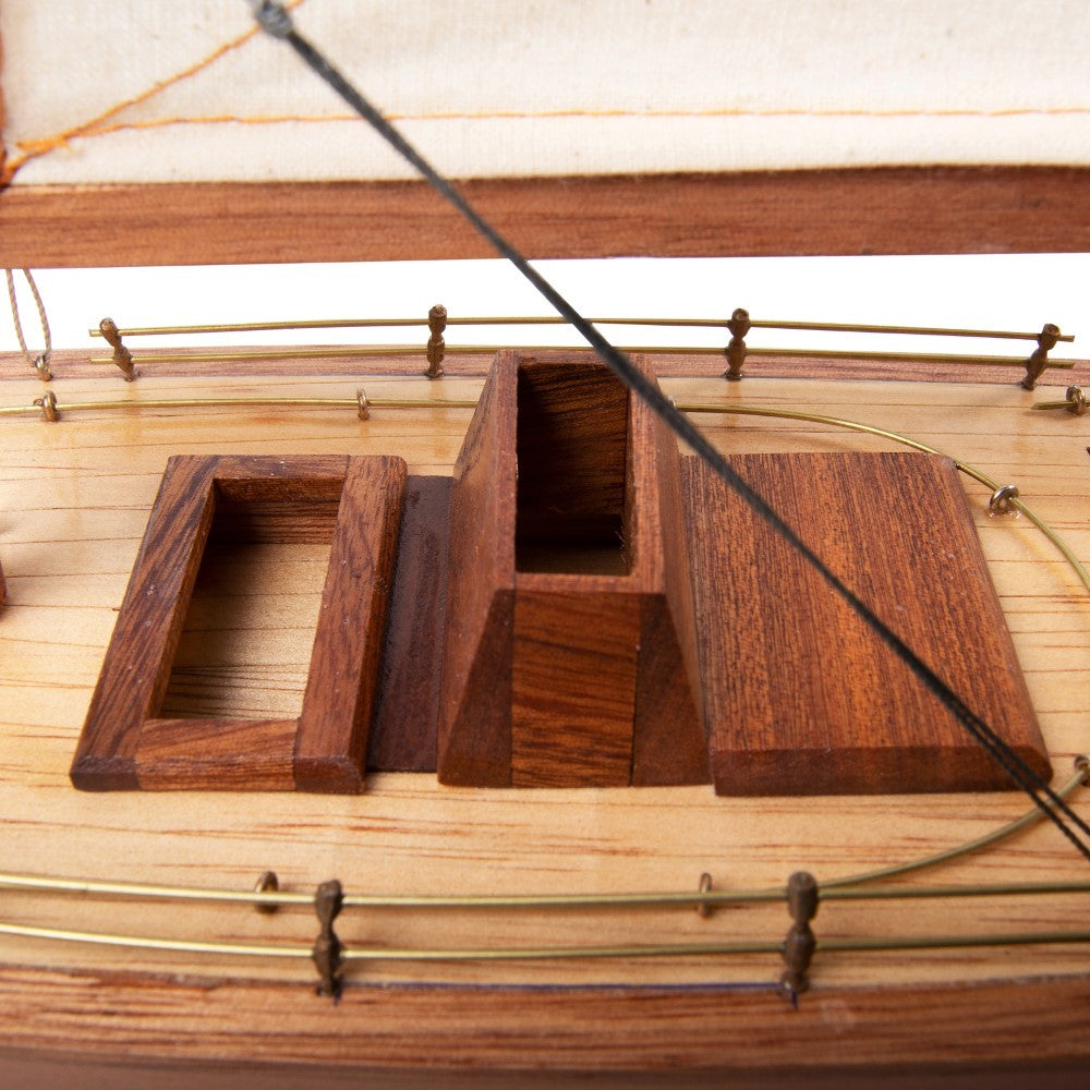Columbia Sm Sailboat Model America Cup