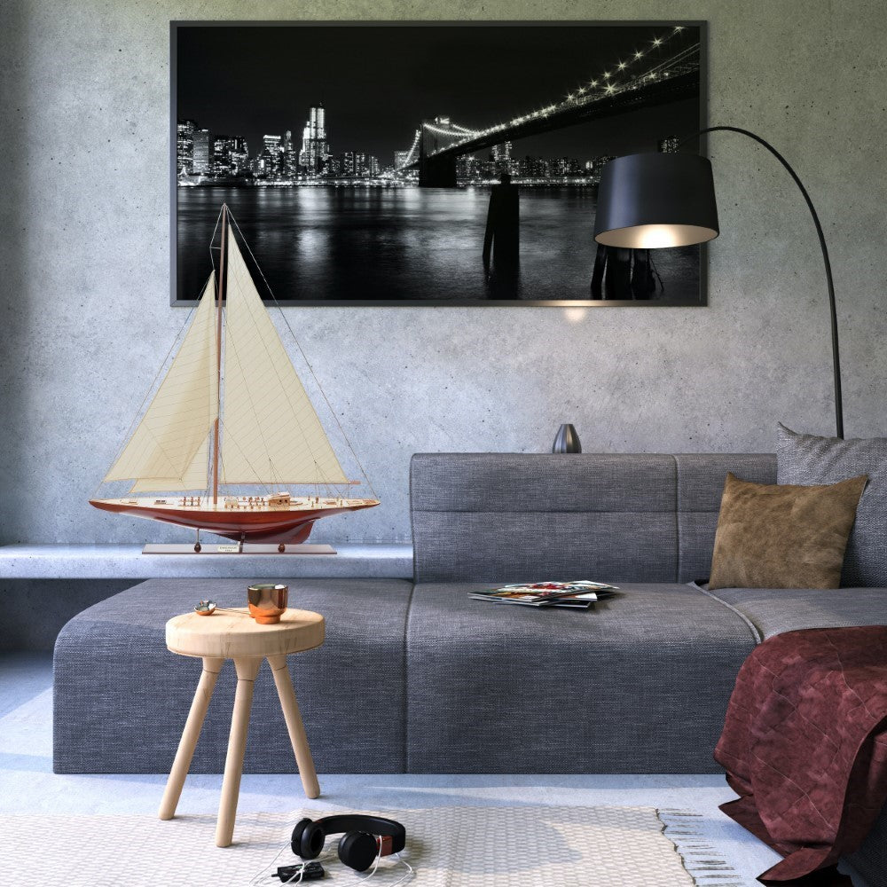 Endeavour XL Sailboat Model