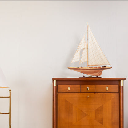 Shamrock Medium Sailboat Model