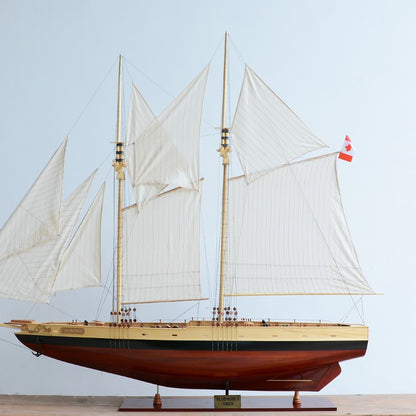 Bluenose II XL Sailboat Schooner Model