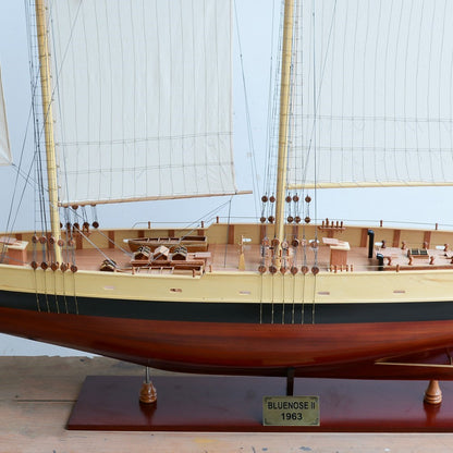 Bluenose II XL Sailboat Schooner Model