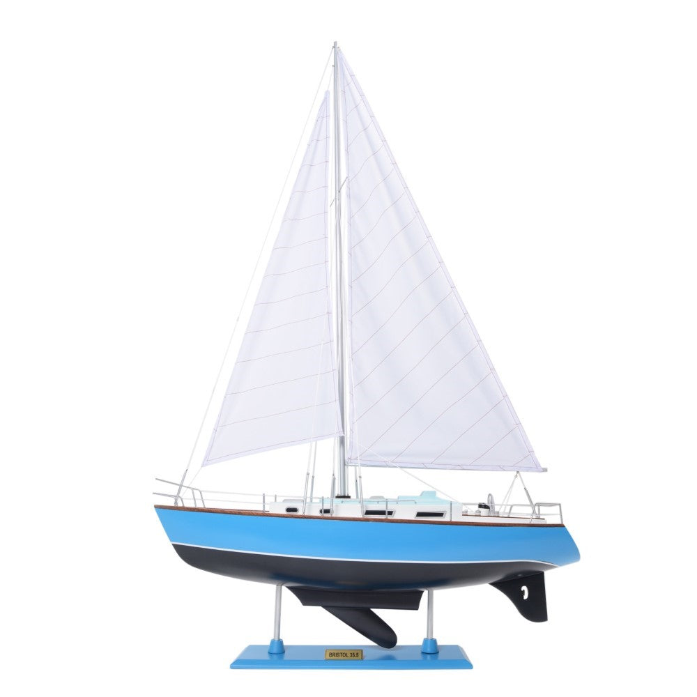 Bristol Yacht Sailboat Model