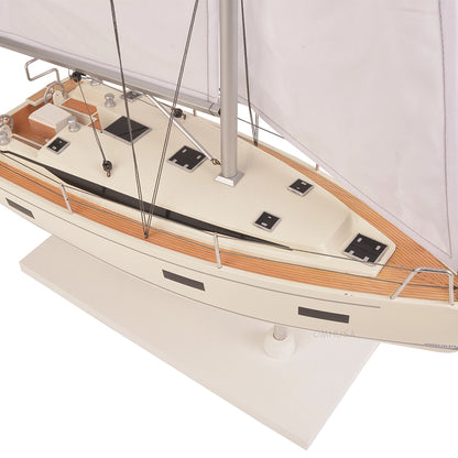 Bavaria C-42
