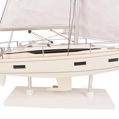 Bavaria C-42