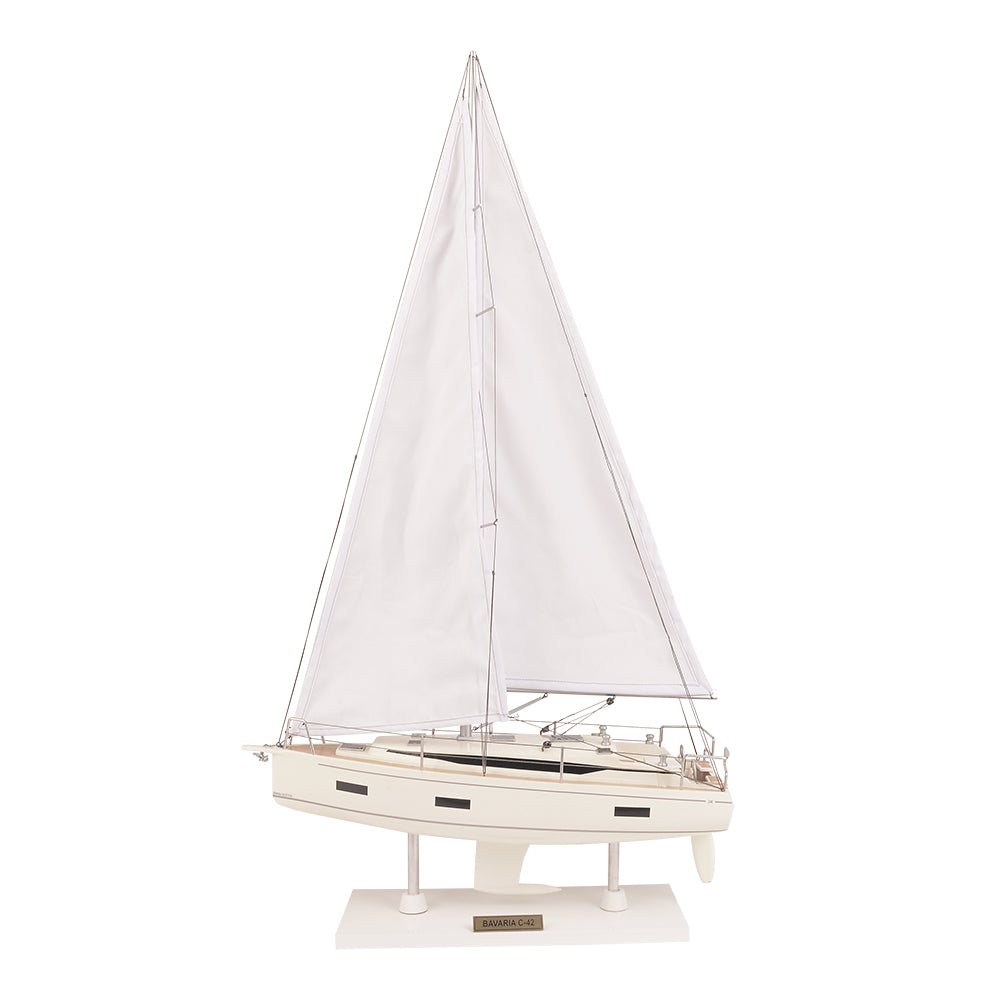 Bavaria C-42