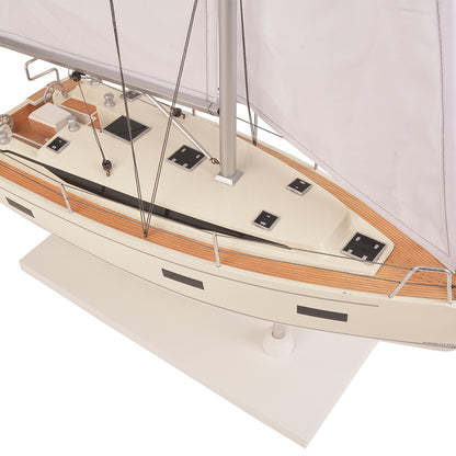 Bavaria C-42