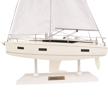 Bavaria C-42