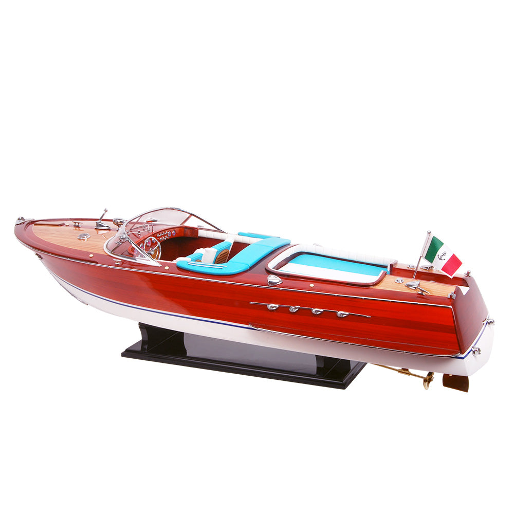Maquette de grand hors-bord Super Riva peinte