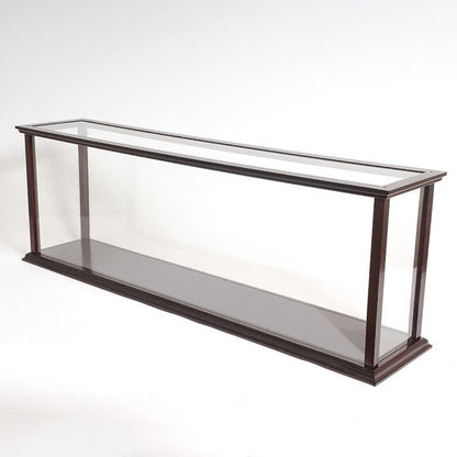 Queen Mary Midsize with Display Case