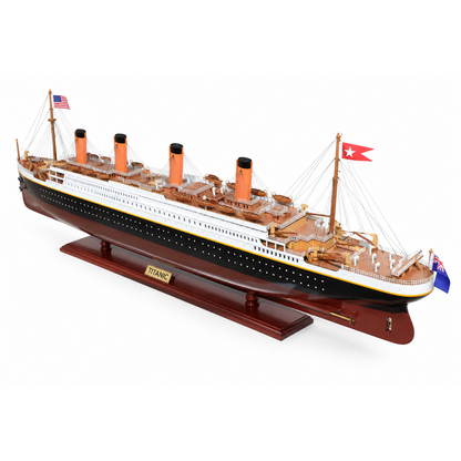 Titanic Painted XXL Exclusive Edition Cruiseship Model