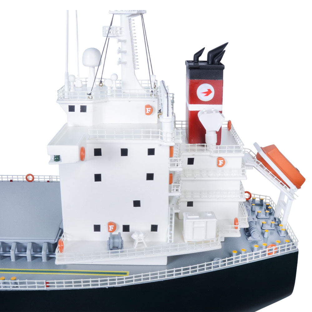 GEARED BULK CARRIER Model 52 inches
