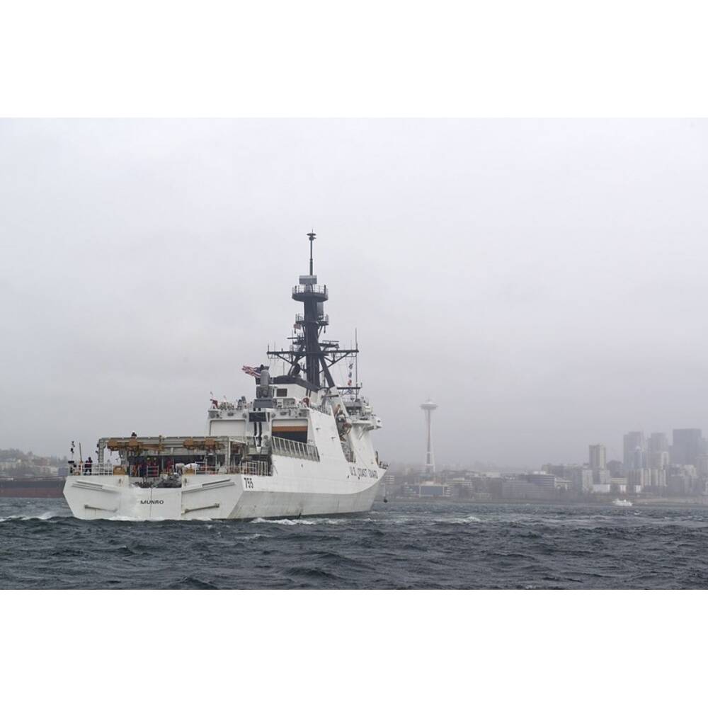 USCGC Munro WMSL-755 36 Inches L Ship Model