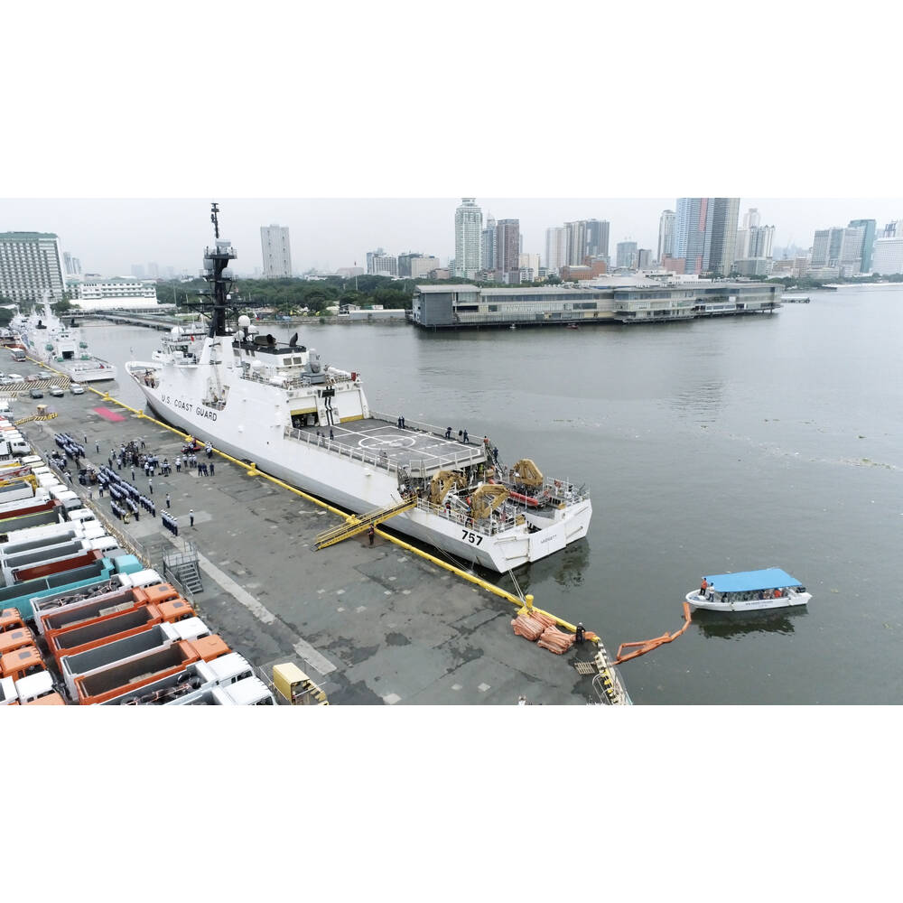 USCGC Midgett WMSL-757 36 Inches L Ship Model