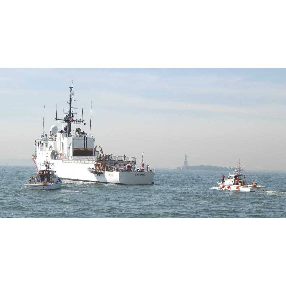USCGC Tahoma WMEC-908 36 Inches L Ship Model