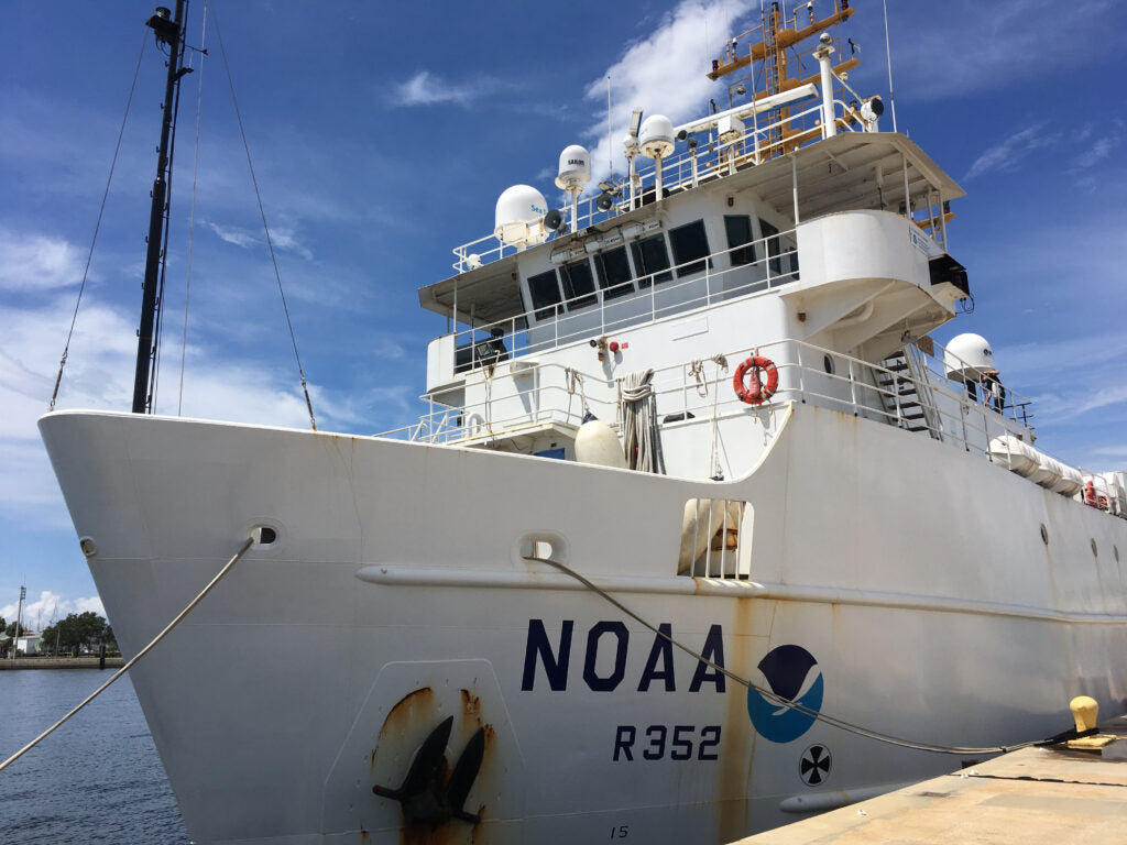 NOAA Ship Nancy Foster (R 352) 30 Inches Ship Model