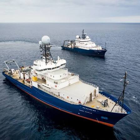R/V Sally Ride Research 36 inches boat Model