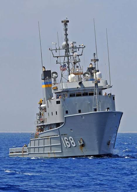 USNS Catawba (T-ATF-168) 30 inches boat model