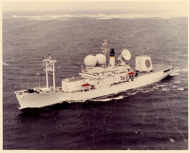 USNS Observation Island (T-AGM-23)36 Inches Ship Model