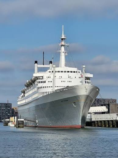 SS Rotterdam 36 inches boat model