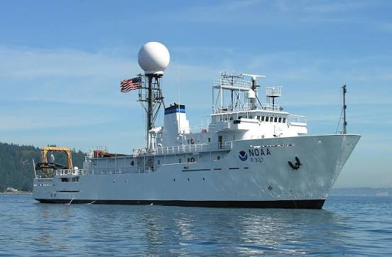 NOAA Ship Okeanos Explorer (R 337) 36 Inches Ship Model