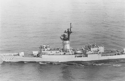 USS Kirk Destroyer Escort 36 inches boat model