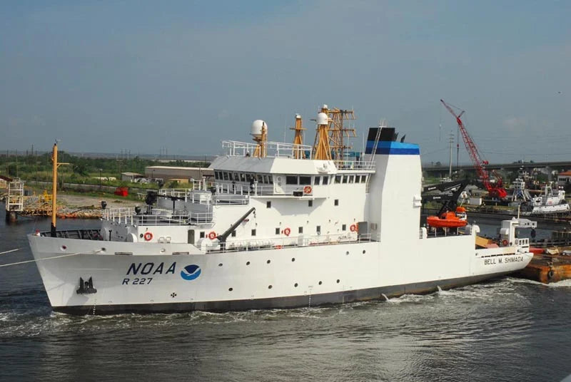 NOAA Ship Bell M. Shimada (R 227) 30 Inches Ship Model