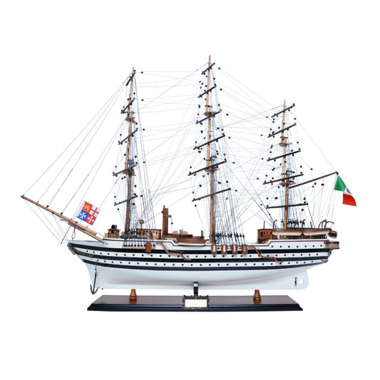 Amerigo Vespucci Boyalı Amiral Hattı