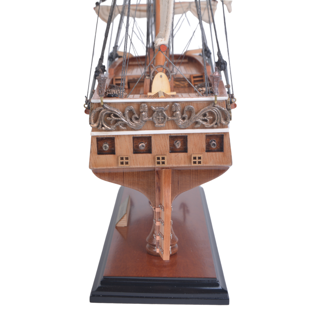 Le modèle de grand voilier El Cazador Captain Line