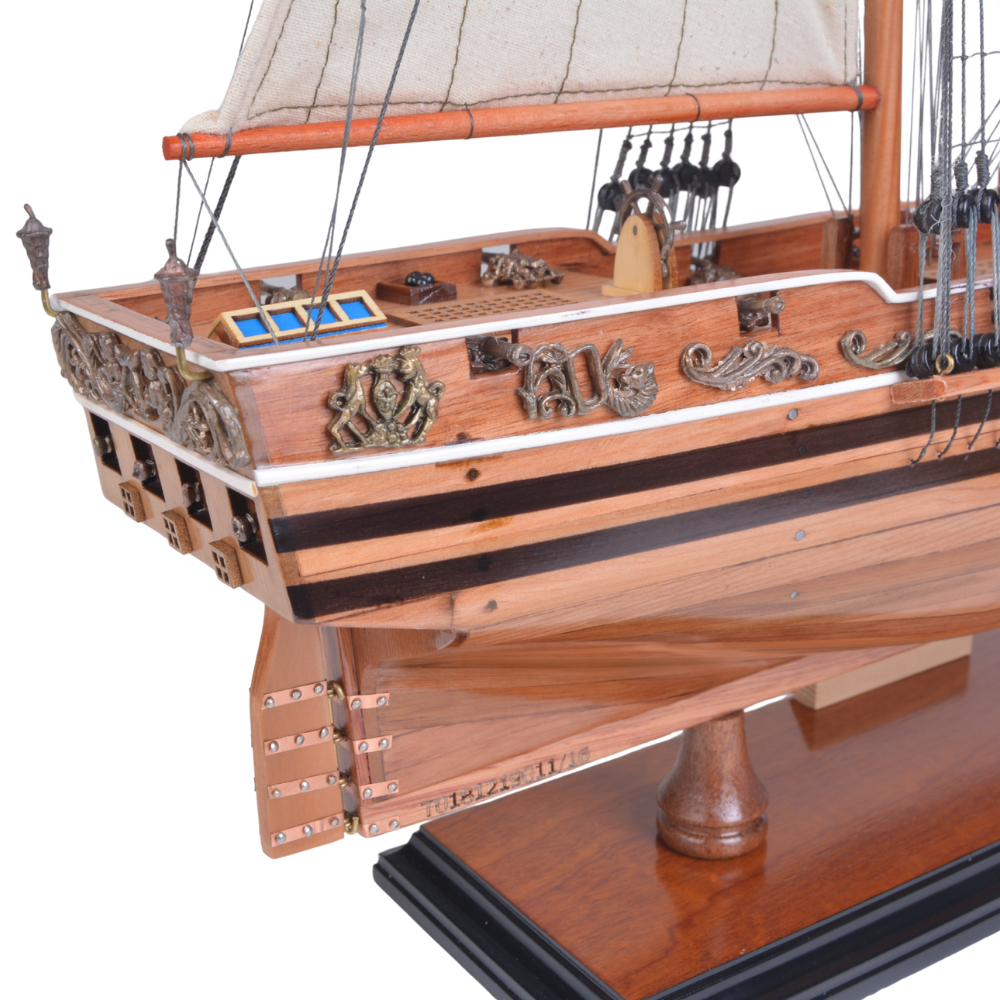 Le modèle de grand voilier El Cazador Captain Line