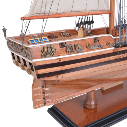 Le modèle de grand voilier El Cazador Captain Line