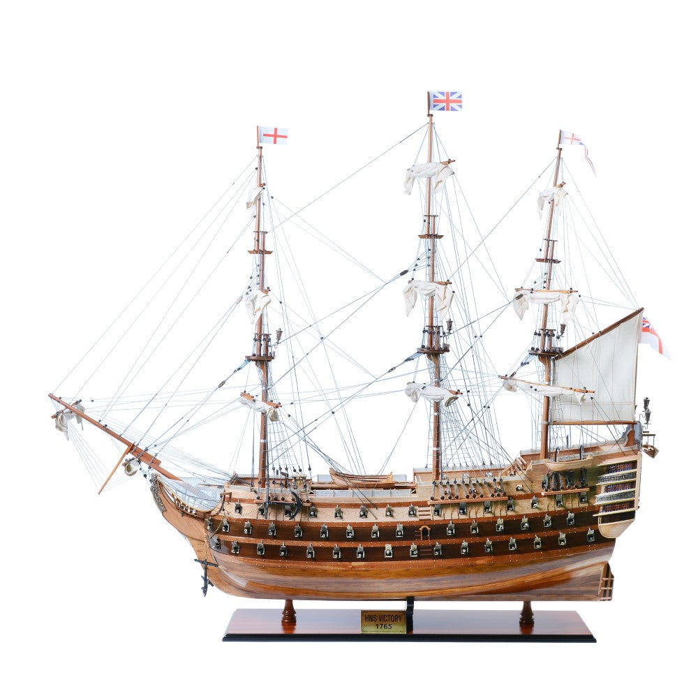 Ultimate HMS Victory Combo: A Model Ship and Classic Hat