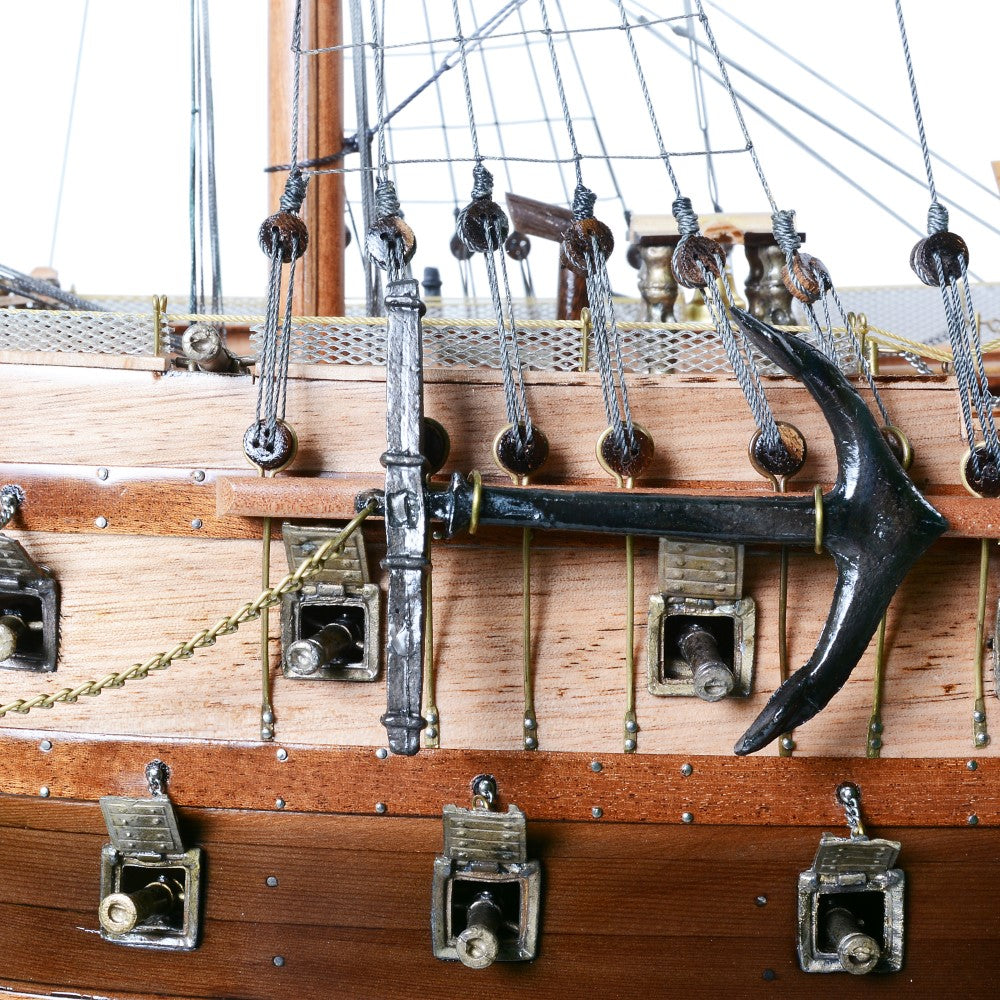 Ultimate HMS Victory Combo: A Model Ship and Classic Hat