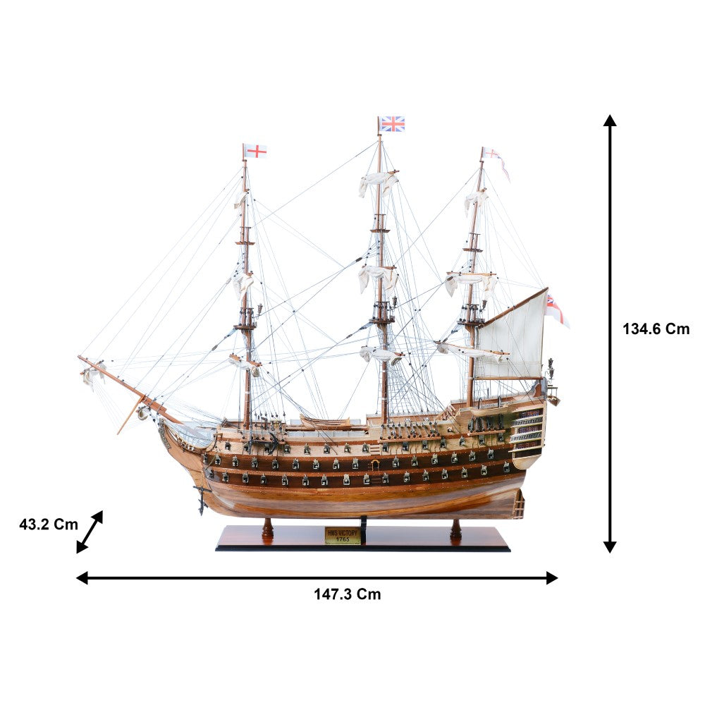 Ultimate HMS Victory Combo: A Model Ship and Classic Hat