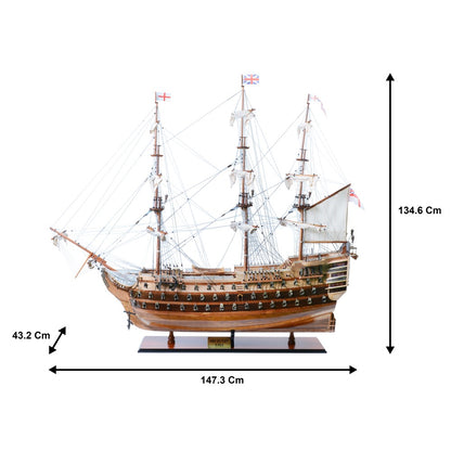 Ultimate HMS Victory Combo: A Model Ship and Classic Hat