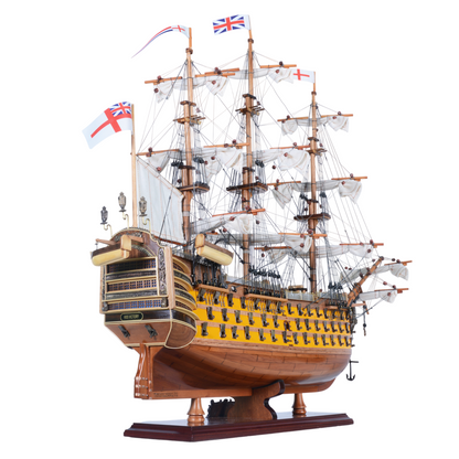 HMS Victory Boyalı Orta Admiral Hattı