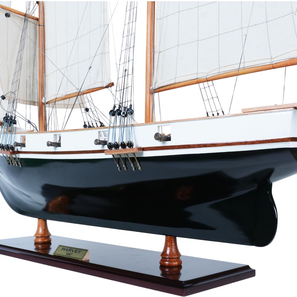 Harvey Painted Ship Model Captain Line