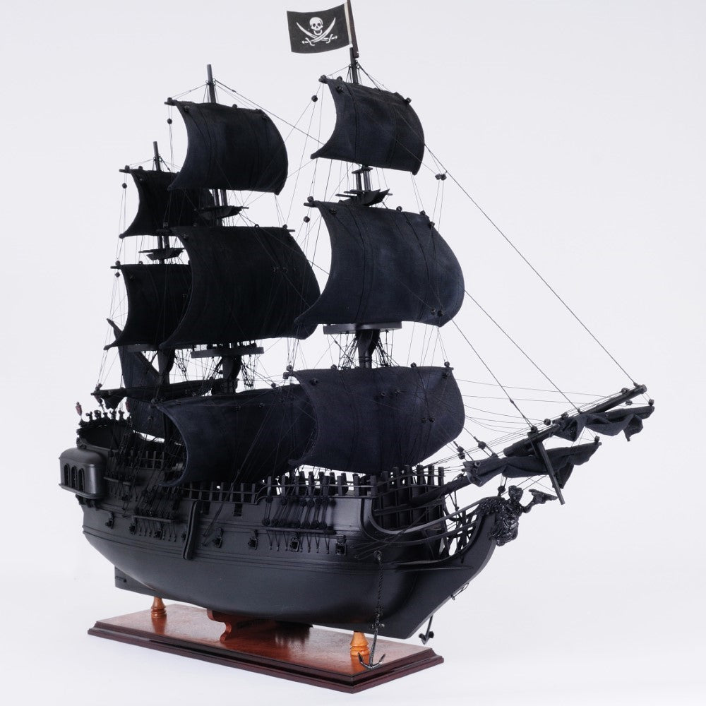 Black Pearl Pirate Ship Large With Floor Display Case