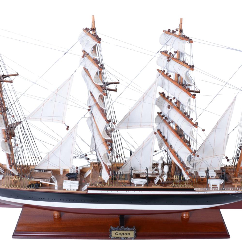 Sedov peint en grand | Entièrement assemblé