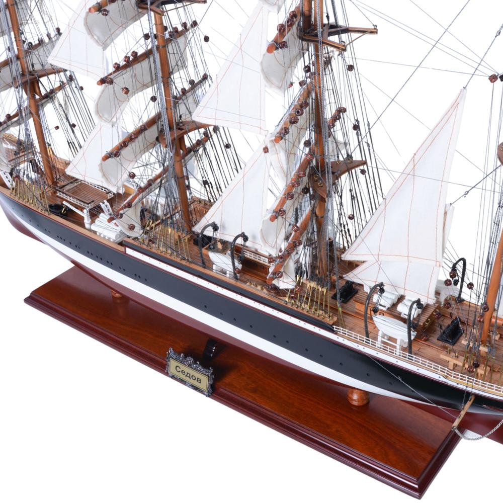 Sedov peint en grand | Entièrement assemblé