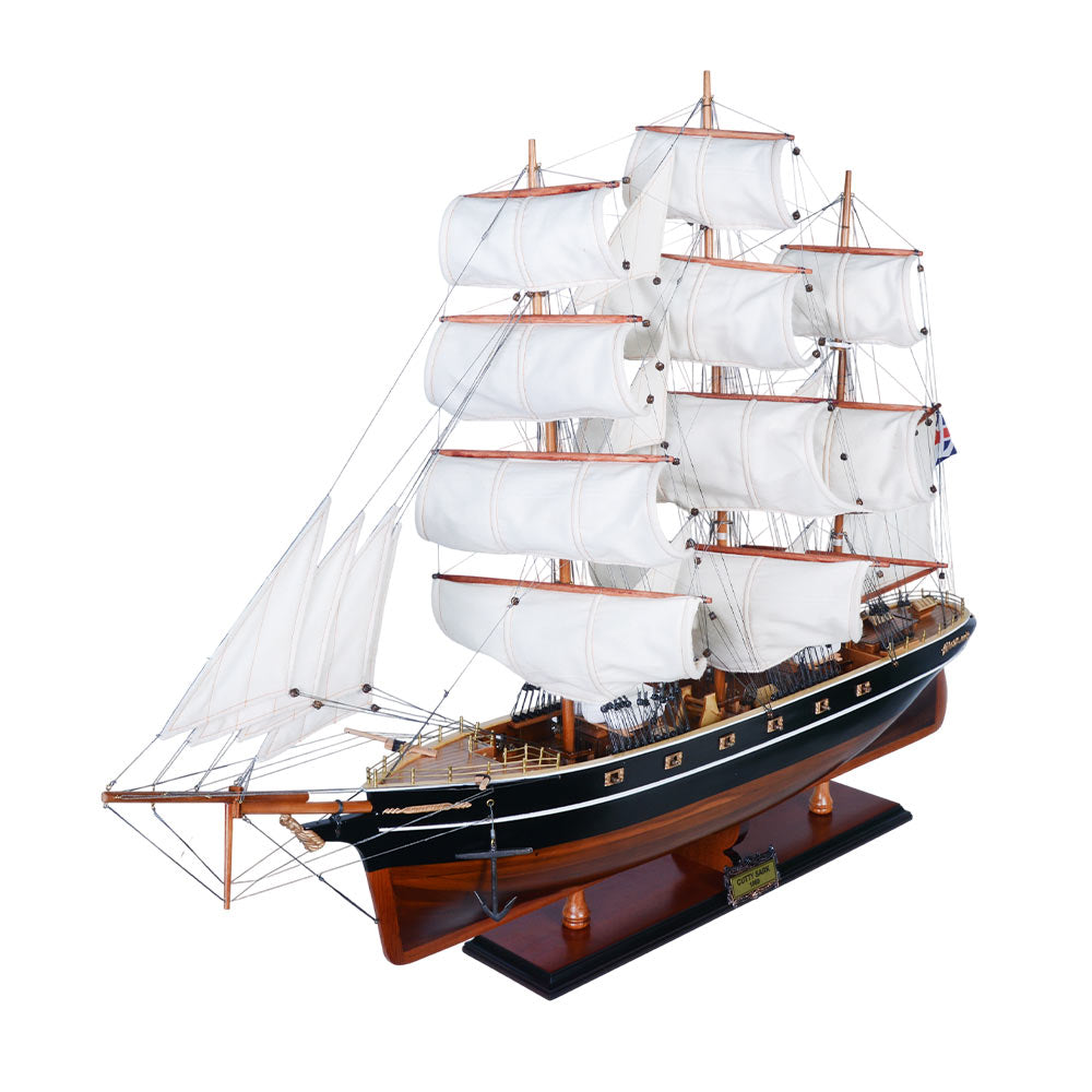 Cutty Sark 31 inches (Curved sails)