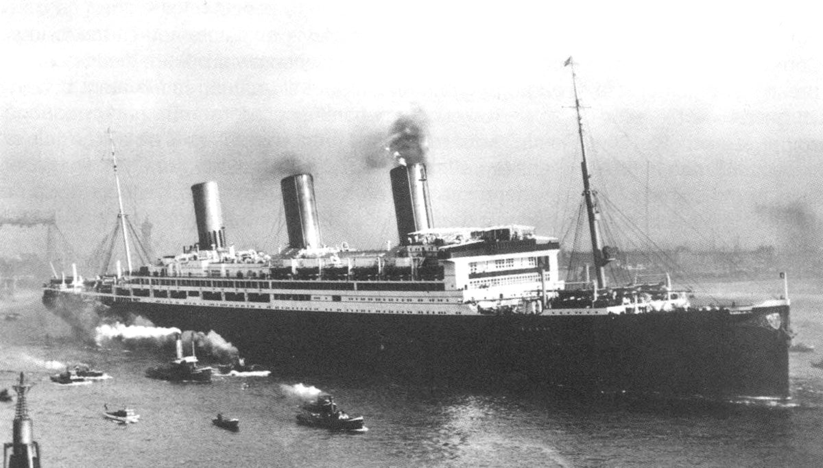 SS Vaterland (1913) Ocean Liner 36 inches boat model