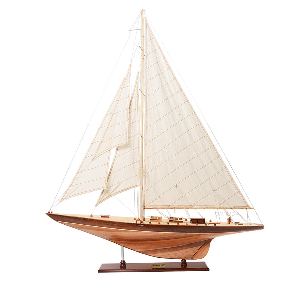 Shamrock Yacht L