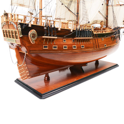 HMS Endeavour Historic Ship Model Admiral Line
