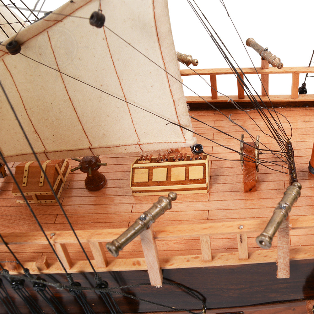 HMS Endeavour Historic Ship Model Admiral Line