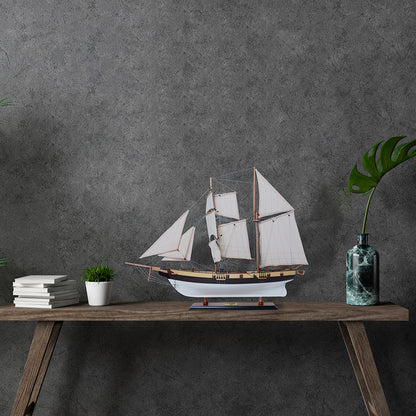 Lynx Painted Tall Ship Model Captain Line