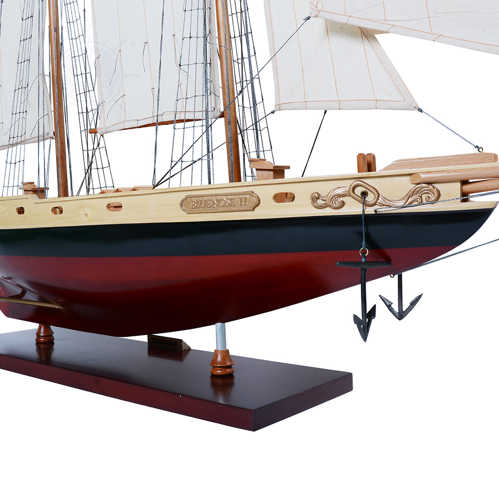 BLUENOSE II PAINTED MEDIUM Model Yacht | Museum-quality | Partially Assembled Wooden Ship Model