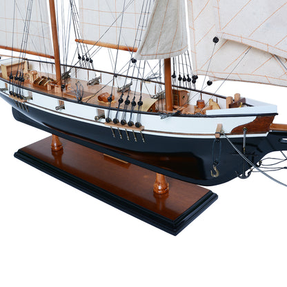 Harvey Painted Ship Model Captain Line